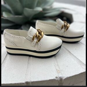 Dolce Vita Jhenee Sneakers in White Leather